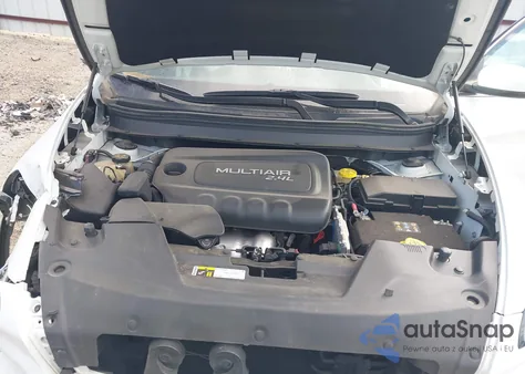 2014 Jeep Cherokee Limited z USA, uszkodzony, nr VIN 1C4PJLDB0EW132995